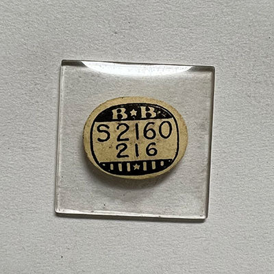 GRUEN : 777/3351 & BULOVA - Square 21.6mm x 21.6mm