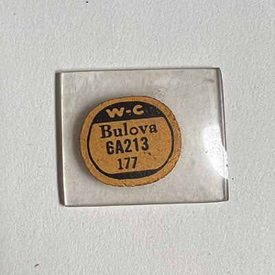 BULOVA - Rectangle 21.3mm x 17.7mm