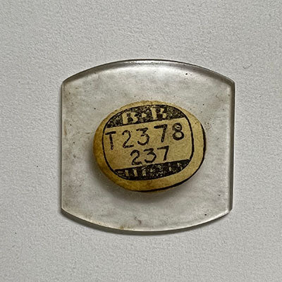 GRUEN : 705/2 & 885/2 - Tonneau 23.7mm x 23.7mm