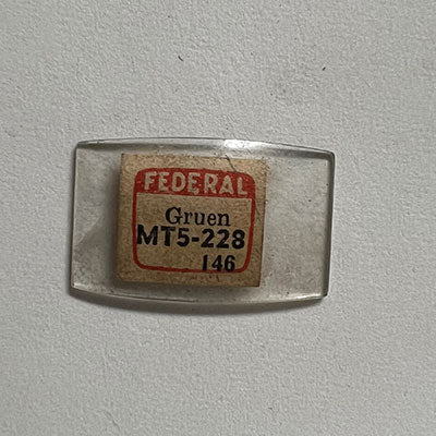 GRUEN : 501/254 - Tonneau 22.8mm x 14.6mm