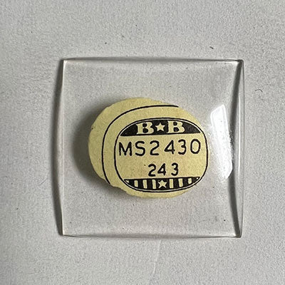 HAMILTON : VISCOUNT - Square 24.3mm x 24.3mm