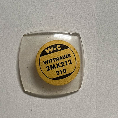 WITTNAUER - Cushion 21.2mm x 21.0mm